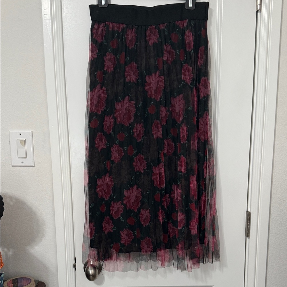 Metro Wear Black and Pink Floral Maxi Skirt